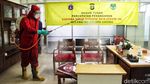 Kantor Kecamatan Kelapa Gading Disemprot Disinfektan