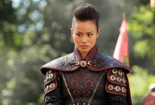 Dalam serial yang mengangkat versi lain dari cerita-cerita Disney, Mulan yang dimainkan Jamie Chung digambarkan sebagai LGBT. Foto: ABC