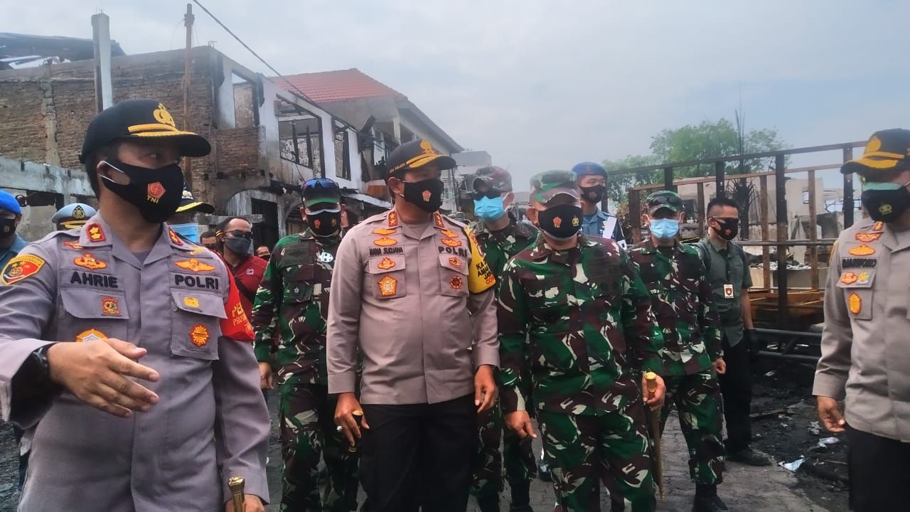Kapolda Metro Jaya mengunjungi lokasi kebakaran di Kalibaru Jakut