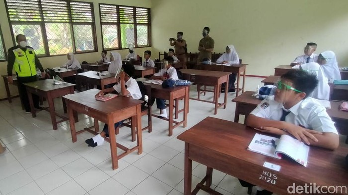 KBM Tatap Muka di Pangandaran