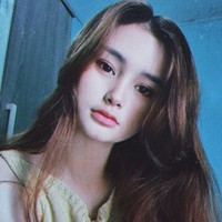 Inilah selebgram bernama Lizanurzeftian yang menjadi viral setelah mengunggah foto KTP di akun Instagramnya  @liyanzef. Ganti caption ah, dikira anak lurah bisa foto pake oppo astaga, senyumnya aja belum siap hahaha, tulis akun @liyanze dalam unggahan tersebut. Foto: Instagram @liyanzef