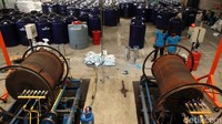 Pabrik tersebut mempunyai kemampuan produksi hingga 75 tangki/hari untuk ukuran tangki 600 liter dan 1100 liter.