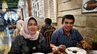 Kabar positifnya Fachrul Razi membuat semua orang menjadi terkejut, terutama sang Istri, seseorang yang selalu menemaninya, termasuk saat kuliner. Foto: Instagram @fachrulrazi__official
