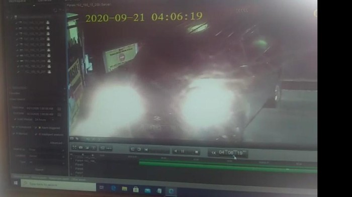 Pembobil Tabrak Pagar Mapolresta Tasikmalaya