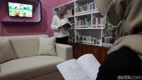Kini warga bisa belajar perbankan di Pojok Baca.