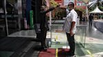 Satpol PP Sidak Protokol Kesehatan di Mal Kelapa Gading