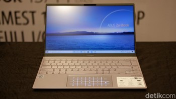Duo ZenBook yang dihadirkan Asus dilepas mulai dari harga Rp 14 jutaan. (Foto: Adi Fida Rahman/detikINET)