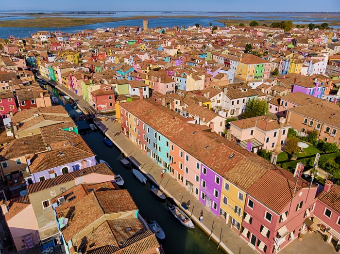 Desa Burano di Italia