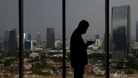 BMKG memperingatkan potensi hujan dengan intensitas tinggi di berbagai wilayah dalam satu pekan ke depan.