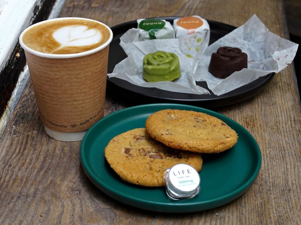 Ini Kafe Ganja Pertama di Hong Kong yang Baru Dibuka