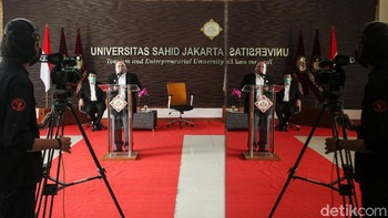 Rektor Universitas Sahid Prof Dr Ir Kholil MKom memberikan sambutan dalam acara orientasi mahasiswa baru yang dilakukan secara online, Selasa (22/9/2020).
