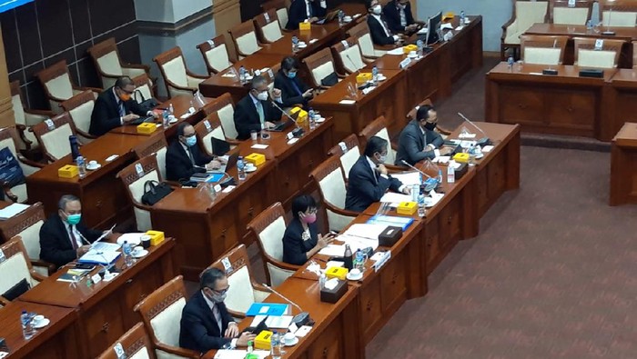 Menlu Retno rapat bersama Komisi I DPR (Foto: Rahel/detikcom)