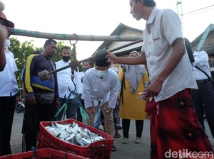 Nelayan Pasuruan Mengeluh Tak Ada Pembangunan di Pesisir