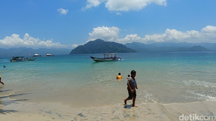 Pantai Mutiara Trenggalek