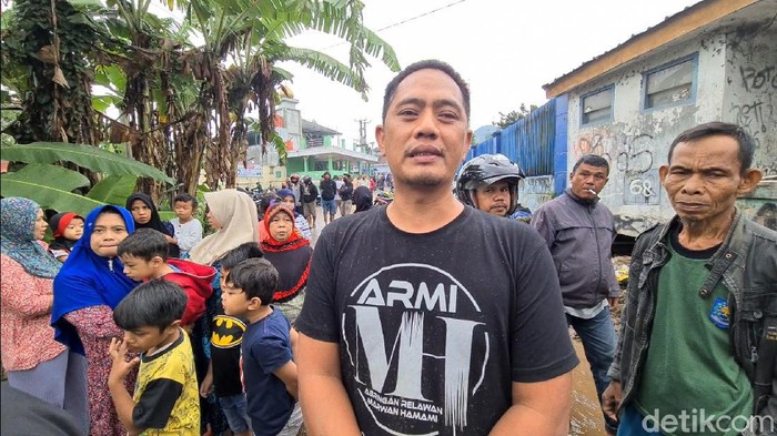 Pria Sukabumi Selamatkan 4 Koran Banjir Bandang