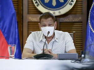 Duterte Tegaskan Seluruh Warga Filipina Harus Diberi Vaksin Corona