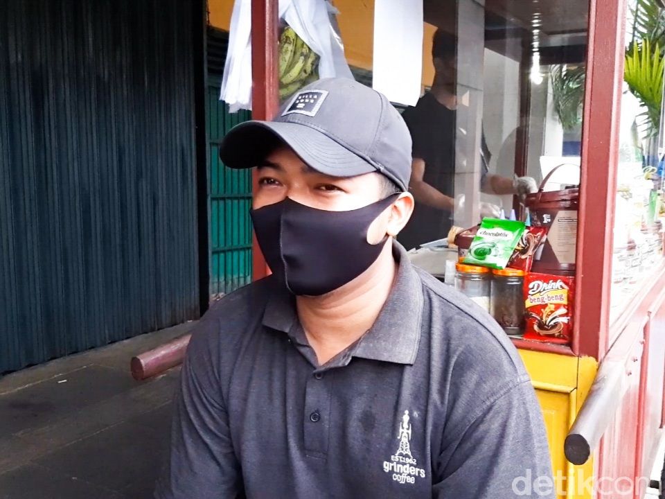 Roti Bakar Agus Robaba 3 Jam Ludes 300 Porsi!