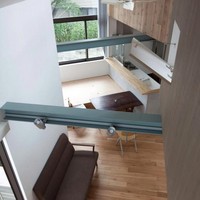 Bagi yang memiliki luas tanah tidak terlalu besar, desain unik dari rumah yang satu ini bisa kamu jadikan contoh. Foto: dok. Masayoshi Ishii