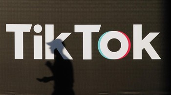 Departemen Perdagangan AS juga mengumumkan akan menunda larangan transaksi AS dengan TikTok hingga Minggu depan. (Sean Gallup/Getty Images) 