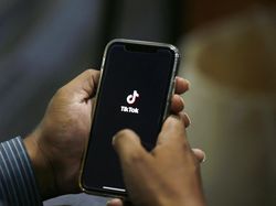 Begini Kesepakatan Trump Buat Restui TikTok di AS