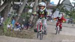 Aksi Pebalap Cilik Berlatih Sepeda BMX di Yogyakarta
