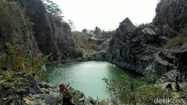 Danau Batu Bacan