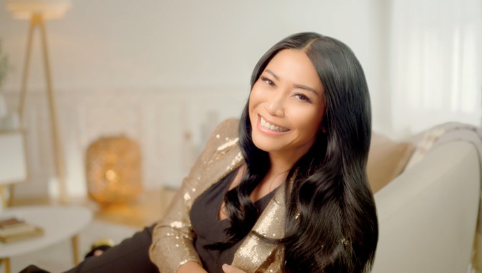 Duta shampoo Pantene Anggun C. Sasmi
