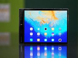 Wujud FlexPai 2, Ponsel Layar Lipat Rp 25 Juta