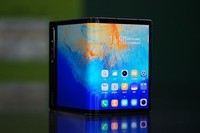 Flexpei 2, ponsel layar lipat terbaru besutan Royole
