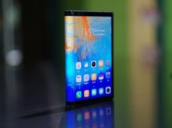 Wujud FlexPai 2, Ponsel Layar Lipat Rp 25 Juta