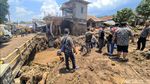 Gelondongan Kayu Besar di Lokasi Banjir Bandang Cicurug, Darimana?