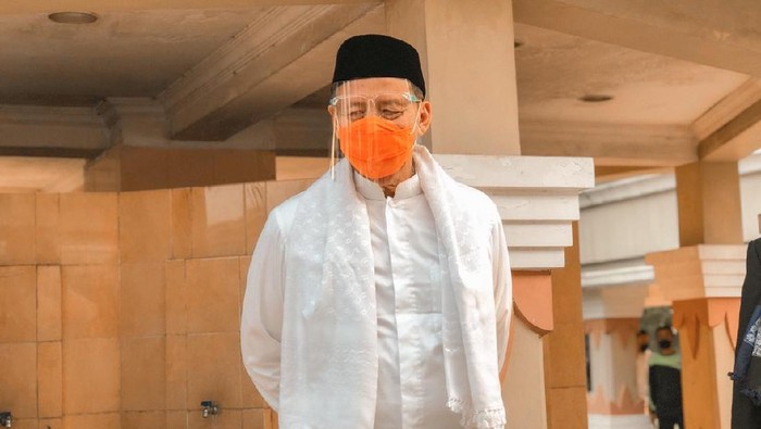 Gubernur Banten Wahidin Halim bakal memberikan sanksi tegas kepada ASN dan non-ASN di lingkup Pemprov Banten yang tidak mematuhi protokol kesehatan.
