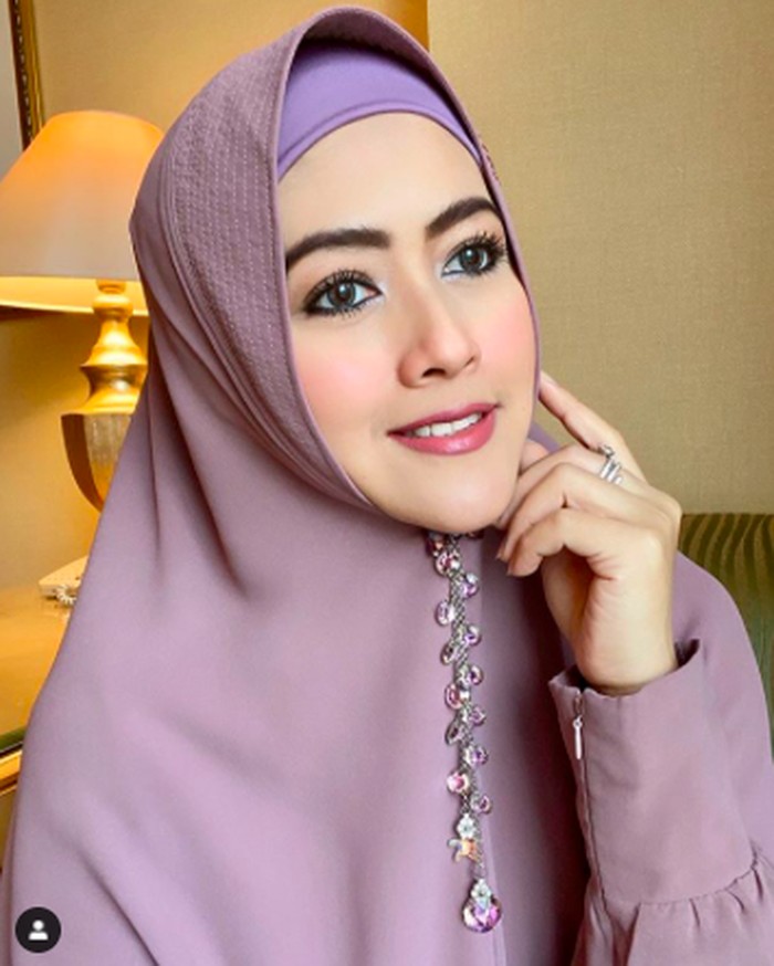Meggy Wulandari Meggy Wulandari