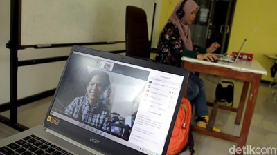 Mengintip Aktivitas Kuliah Online di Tengah Pandemi