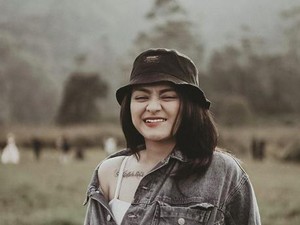 Nathalie Holscher Jadi Mualaf Bukan Paksaan Orang Lain