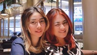 Kabar tersebut langsung ditanggapi positif oleh netizen. Berbagai ucapan selamat pun memenuhi kolom komentarnya. Foto: Nathalie Holscher