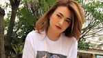 Cantiknya Nathalie Holscher saat Makan Pizza dan Mie Pedas