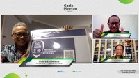 Label SIBV Safe Guard  diserahkan oleh Direktur Komersial 1 PT Surveyor Indonesia (Persero) Tri Widodo dan Direktur PT Bureau Veritas Indonesia (BV), Didie Tedjosumirat dan diterima langsung oleh Direktur Sumber Daya Manusia (SDM) Pegadaian Edi Isdwiarto secara daring.