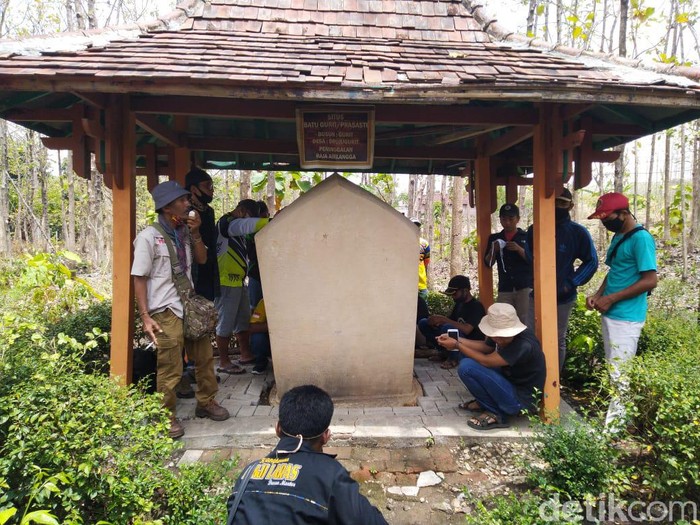 Banyak peninggalan masa Airlangga di Lamongan. Warga ingin jejak Raja Airlangga dioptimalkan menjadi wisata prasasti.