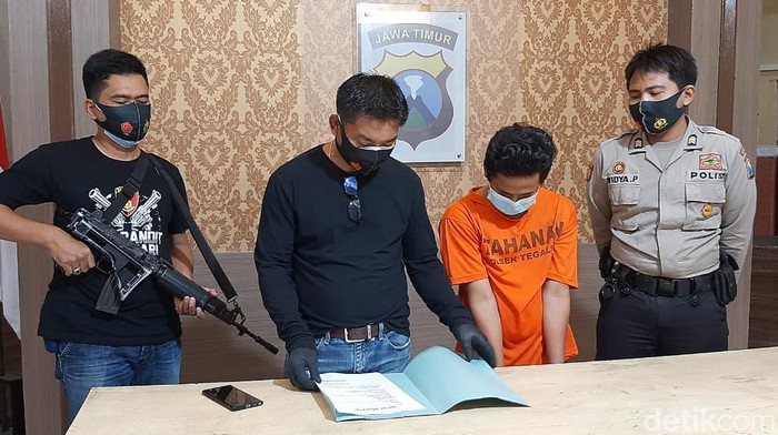 penjambretan di surabaya