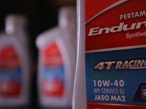 Bangga Produk Lokal! Oli Pertamina Enduro Bakal Diuji Anak Didik Valentino Rossi
