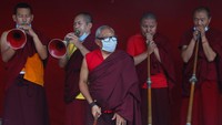 Keluarganya mengatakan dia meninggal di rumah mereka di pinggiran ibu kota Nepal, Kathmandu, pada hari Senin (21/9/2020). Dia menderita penyakit otak dan hati. Kematiannya digambarkan sebagai kerugian besar bagi Nepal dan komunitas pendaki. AP Photo/Niranjan Shrestha  