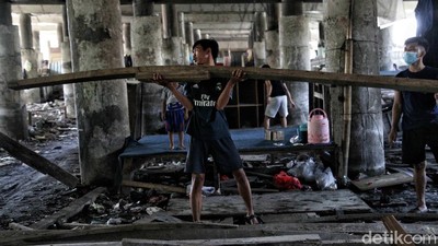 Potret Kemiskinan di Sudut Jakarta di Masa Pademi