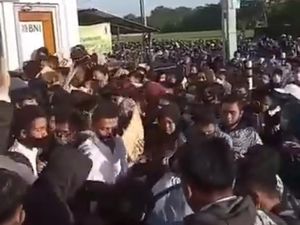 Viral! Pelamar Kerja Berdesakan Tak Peduli Protokol Corona