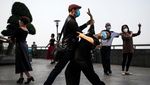 Potret Before and After Wuhan, Dulu Menangis, Kini Tertawa