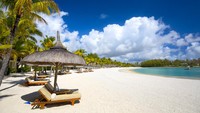 Lihat nih, pasir pantainya bersih dan sangat indah. (Getty Images/iStockphoto)