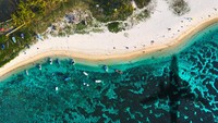 Selain air terjun bawah laut, Mauritus punya banyak pantai indah yang jadi tempat liburan artis dunia. (Getty Images/iStockphoto)