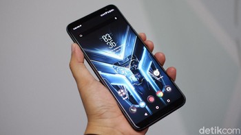 ROG Phone 3. Foto: Adi Fida Rahman/detikINET