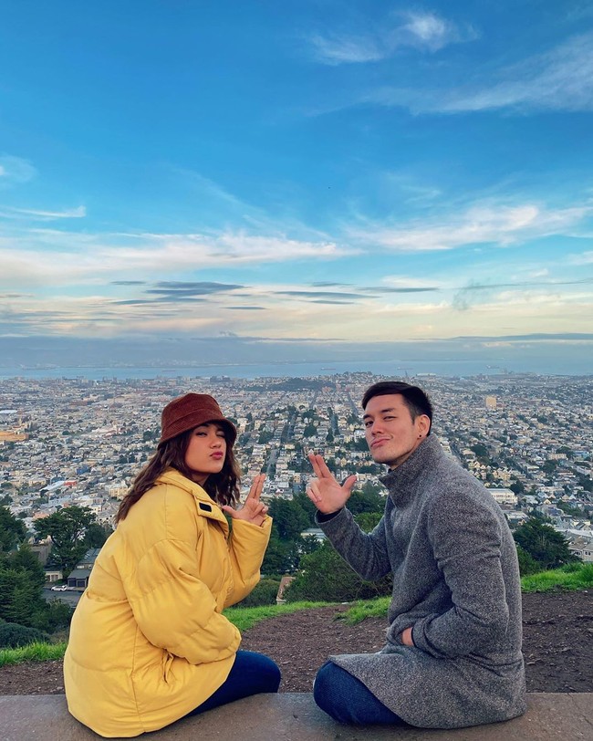 Itu artinya Audi dan Anthony memiliki perbedaan usia sembilan tahun. Kyk seumuran dong😍✨ ga nyangka beda 9 tahun, komentar netizen lainnya.  Foto: Instagram