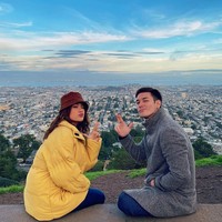 Itu artinya Audi dan Anthony memiliki perbedaan usia sembilan tahun. Kyk seumuran dong😍✨ ga nyangka beda 9 tahun, komentar netizen lainnya.  Foto: Instagram